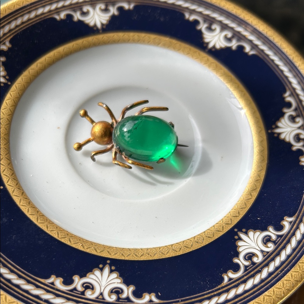 Vintage Sterling Silver Vermeil Green Glass Jelly Belly Spider Brooch